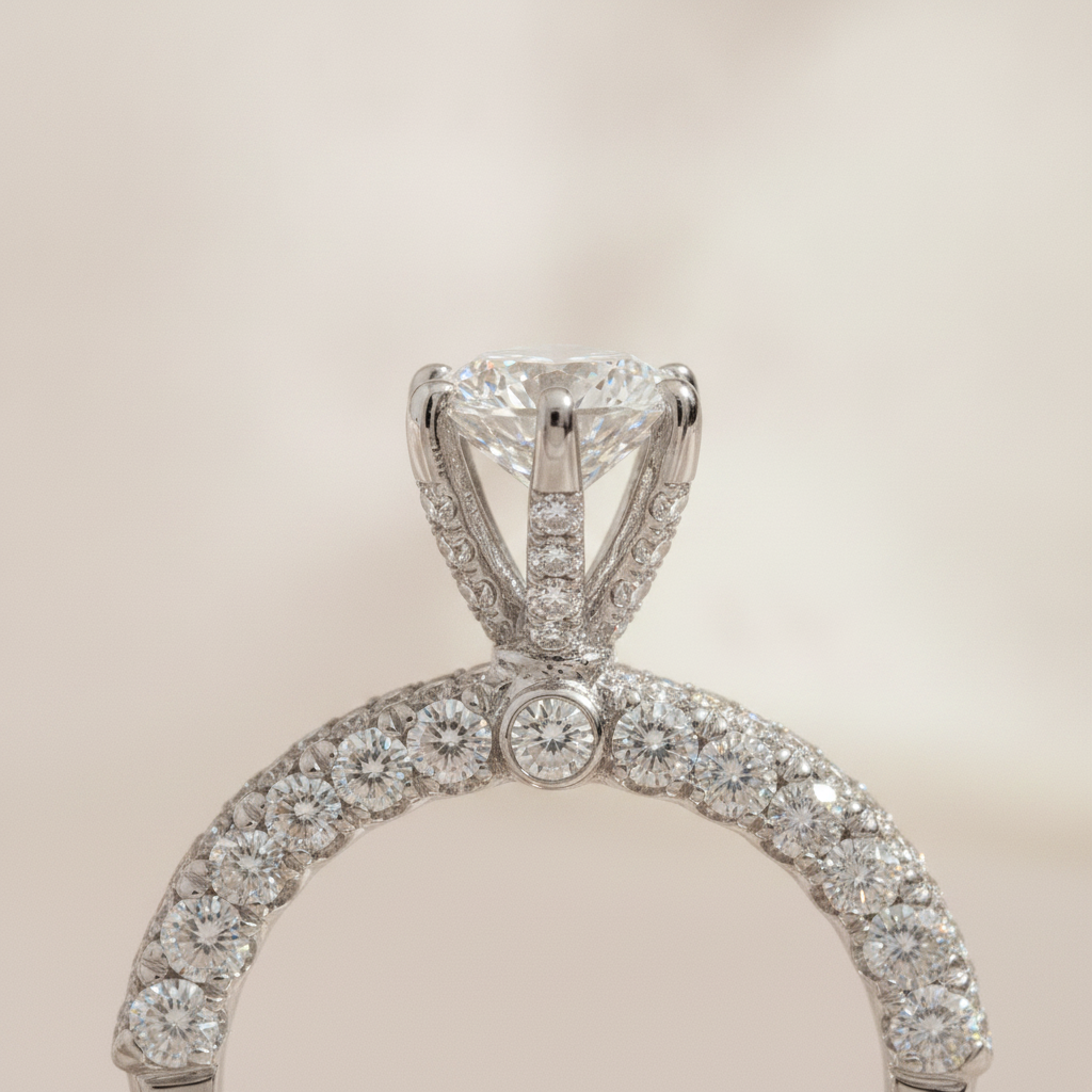 Elegant Round Diamond Ring 333025