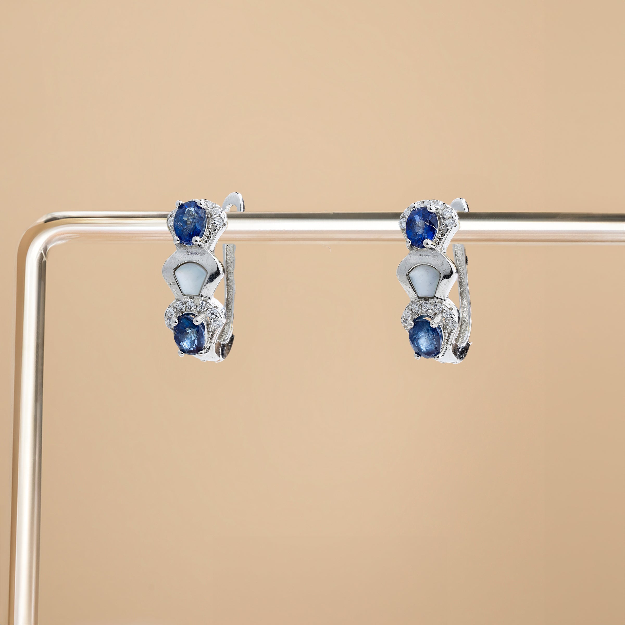 Sapphire Earrings 555370