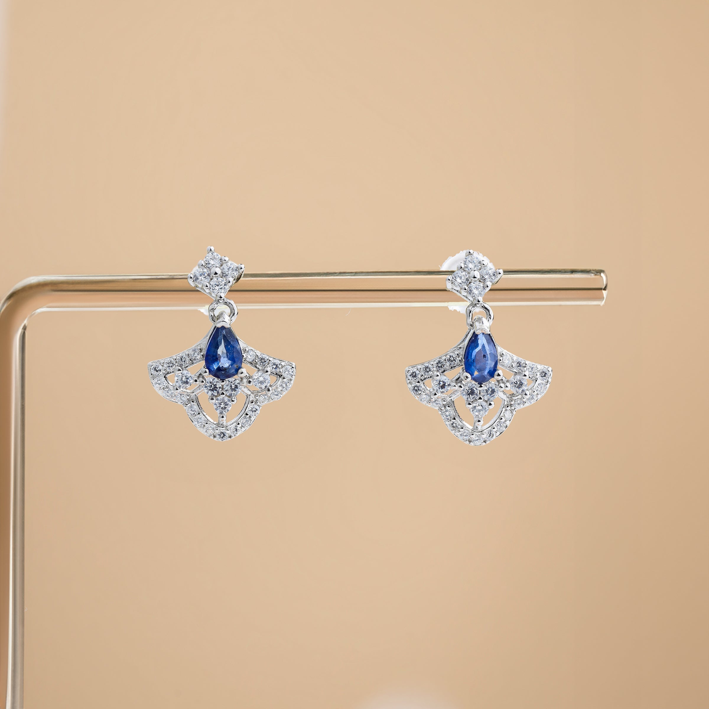 Sapphire Earrings 555373