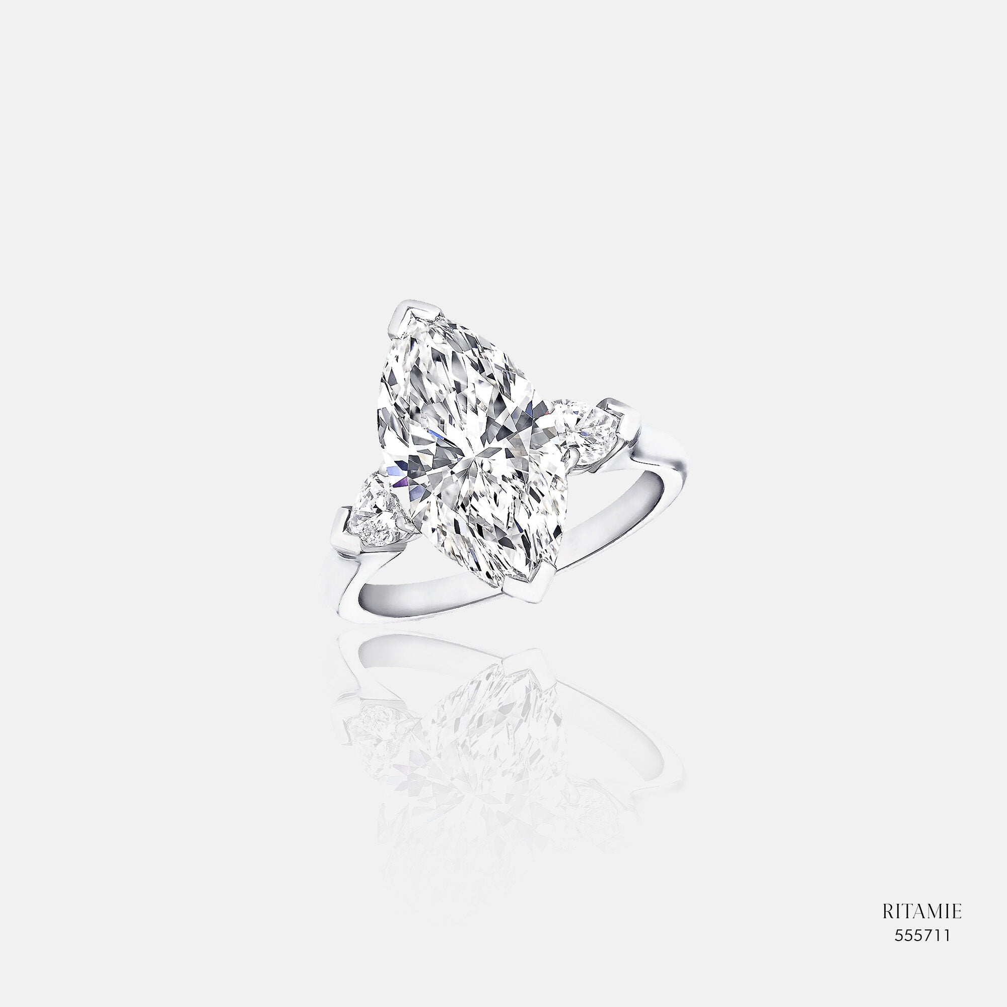 Vera Sovereign Trio Lab-Grown Diamond Ring 555711
