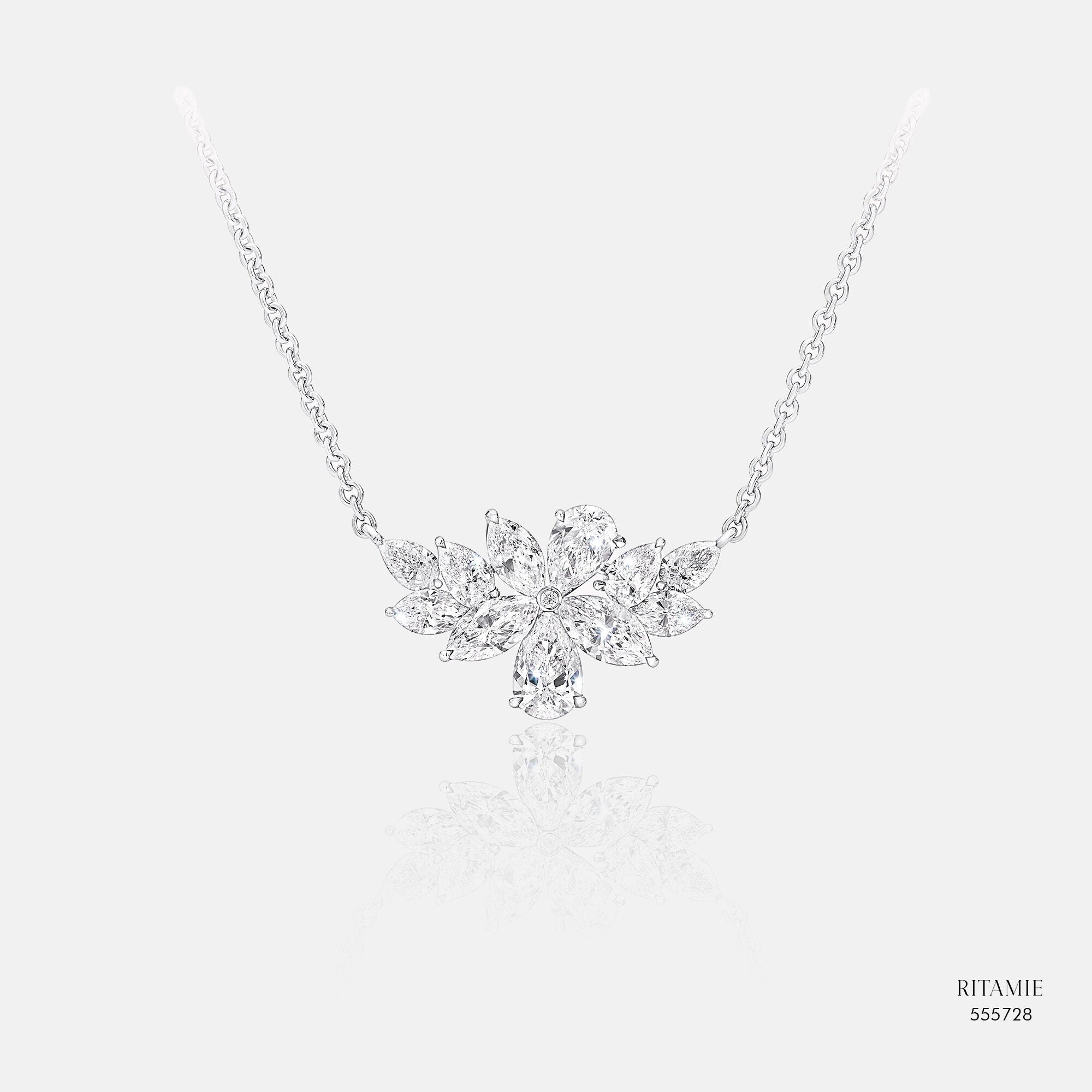 Aurelia Bloom Lab-Grown Diamond Necklace 555728