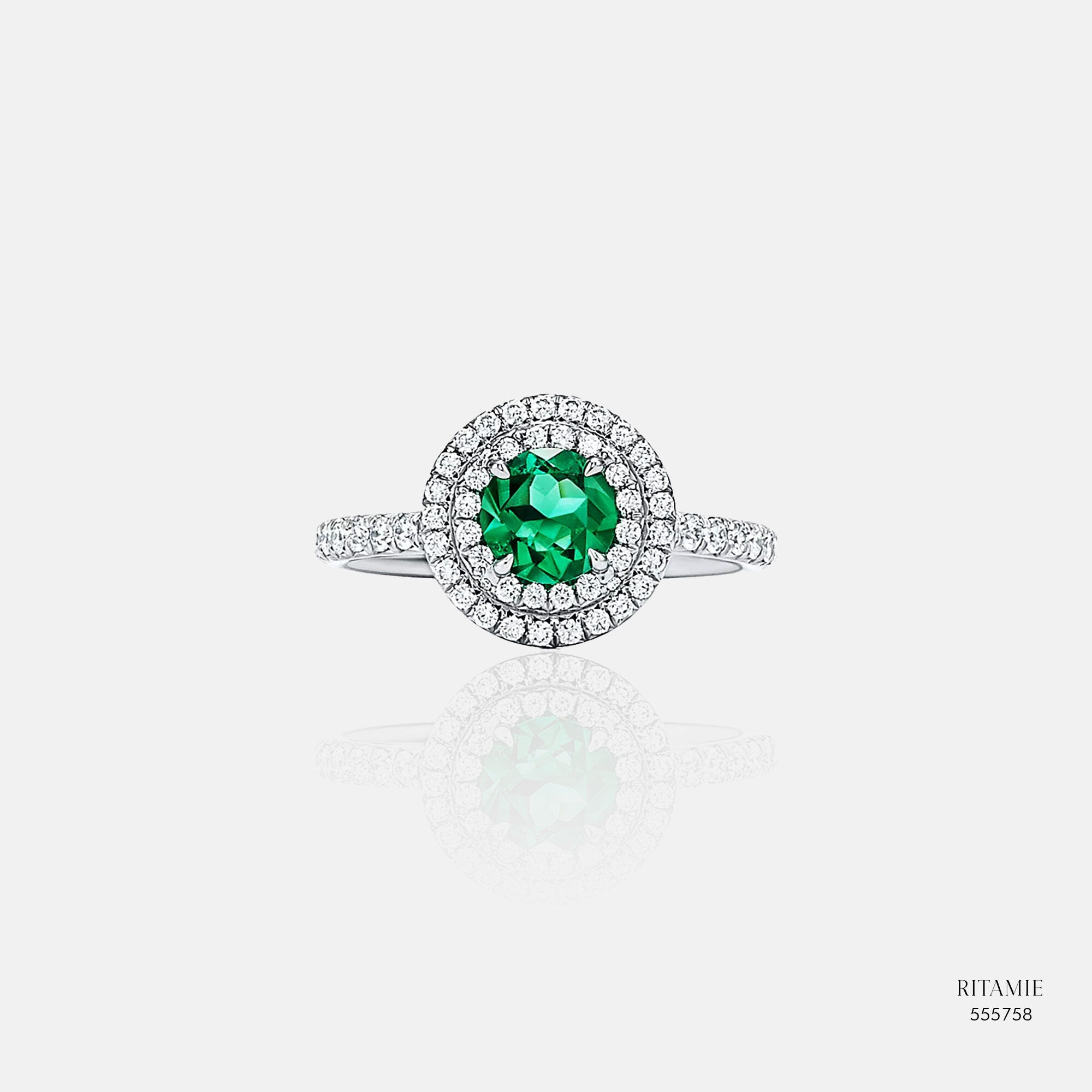 Emerald Glow Lab-Grown Diamond Ring 555758