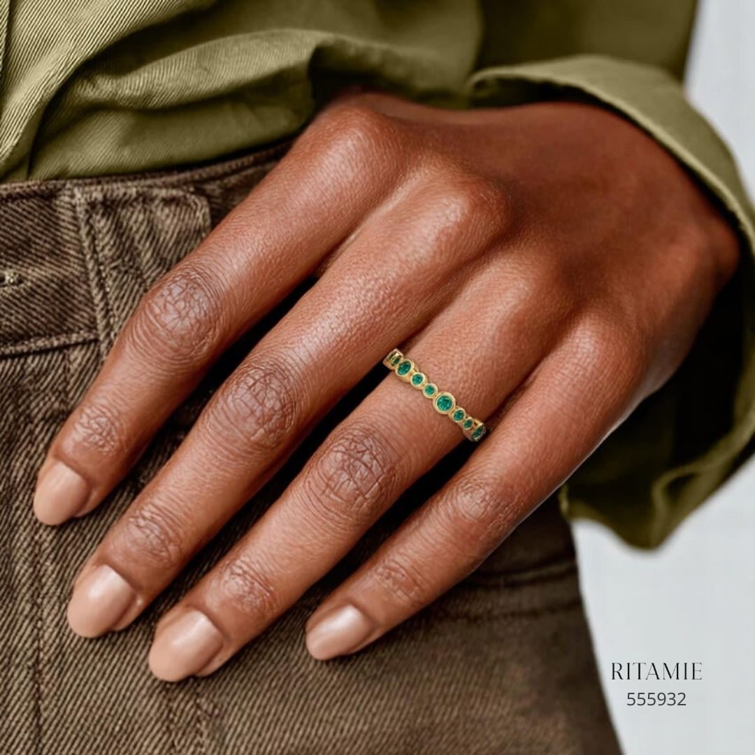 Portofino Emerald Bezel Ring 555932