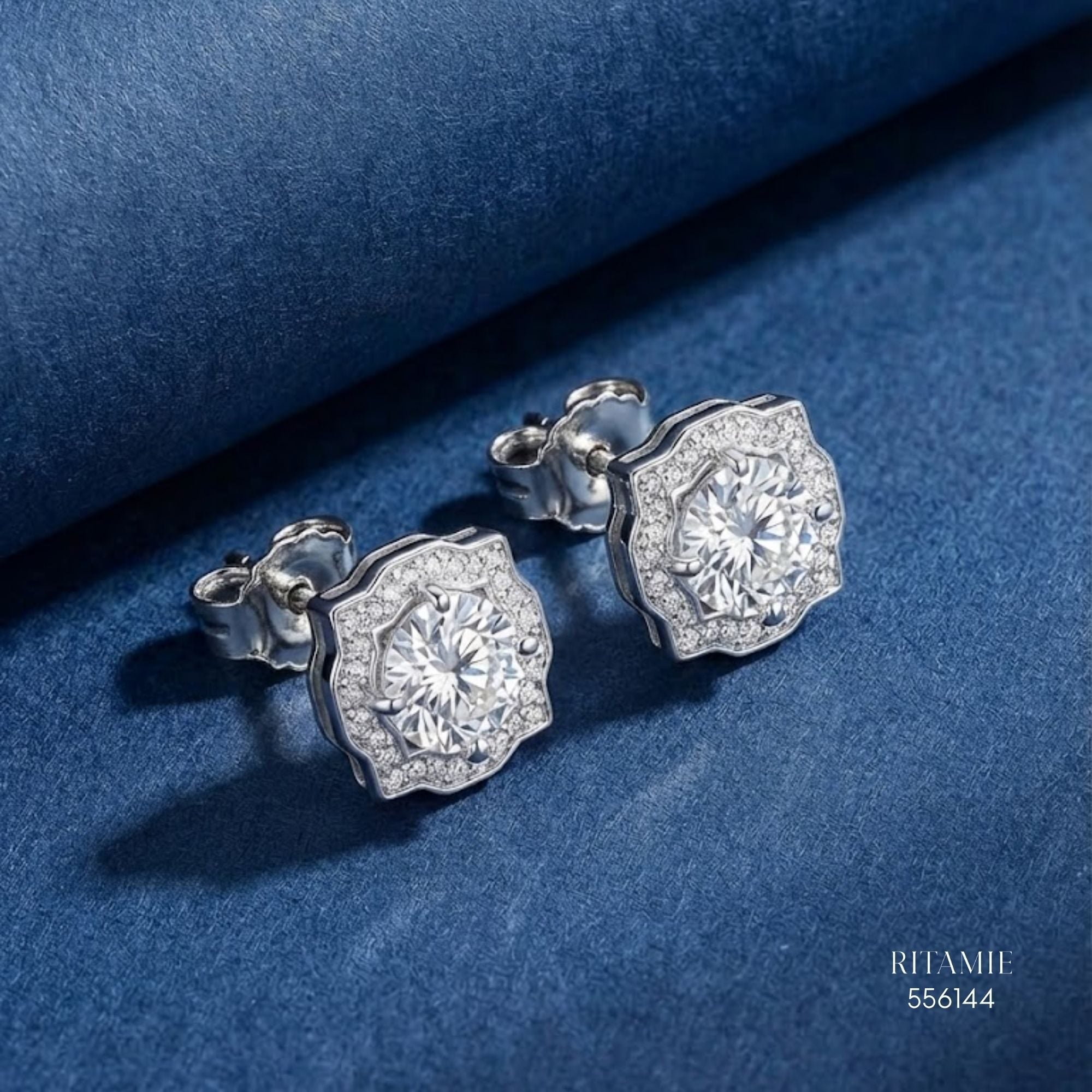 The Floral Majesty Silver Moissanite Studs 556144