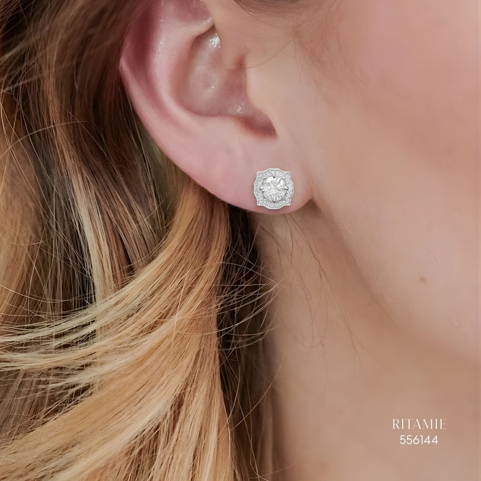 The Floral Majesty Silver Moissanite Studs 556144