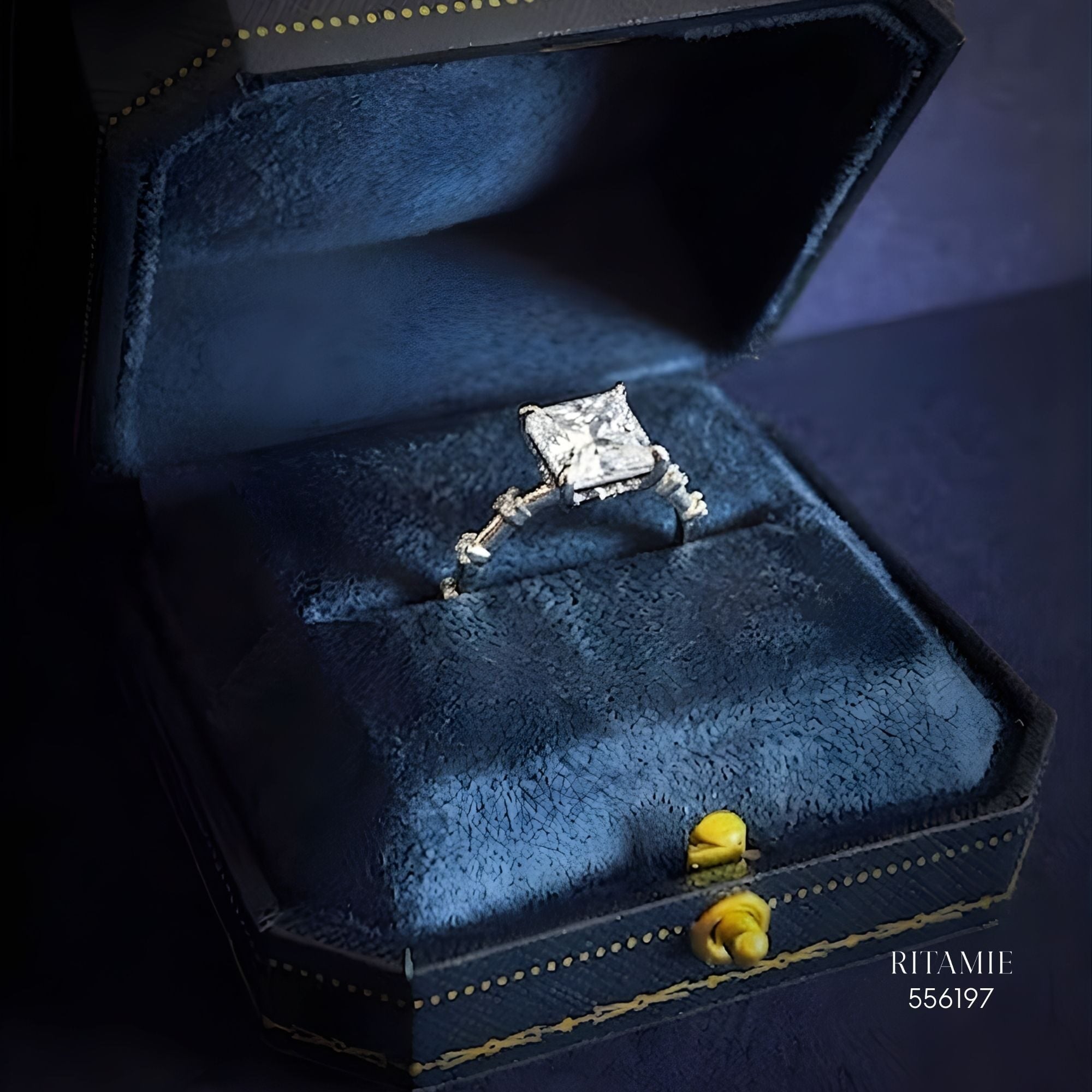 Princess Bubble Moissanite Silver Ring 556197
