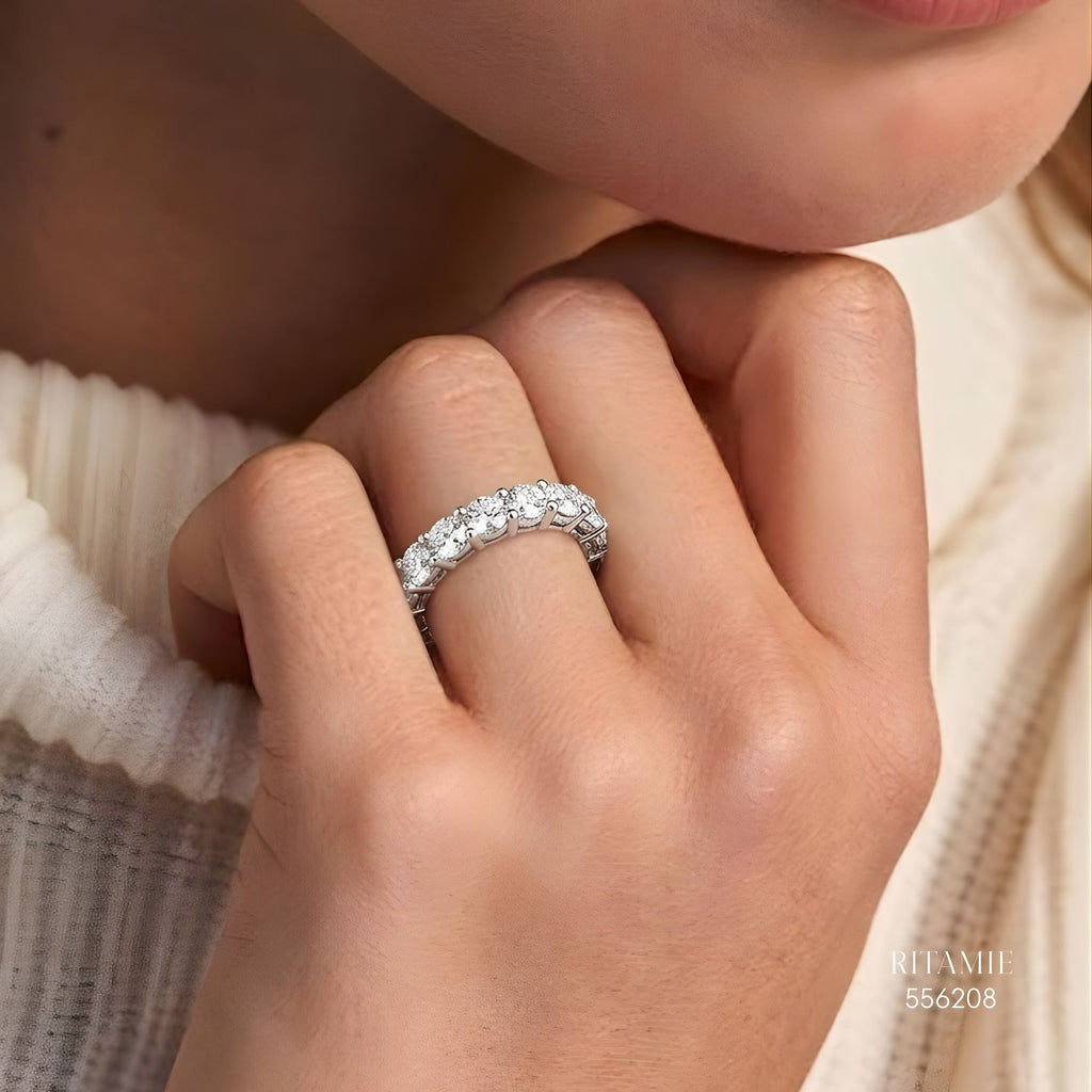 Oval Brilliance Silver Moissanite Ring 556208