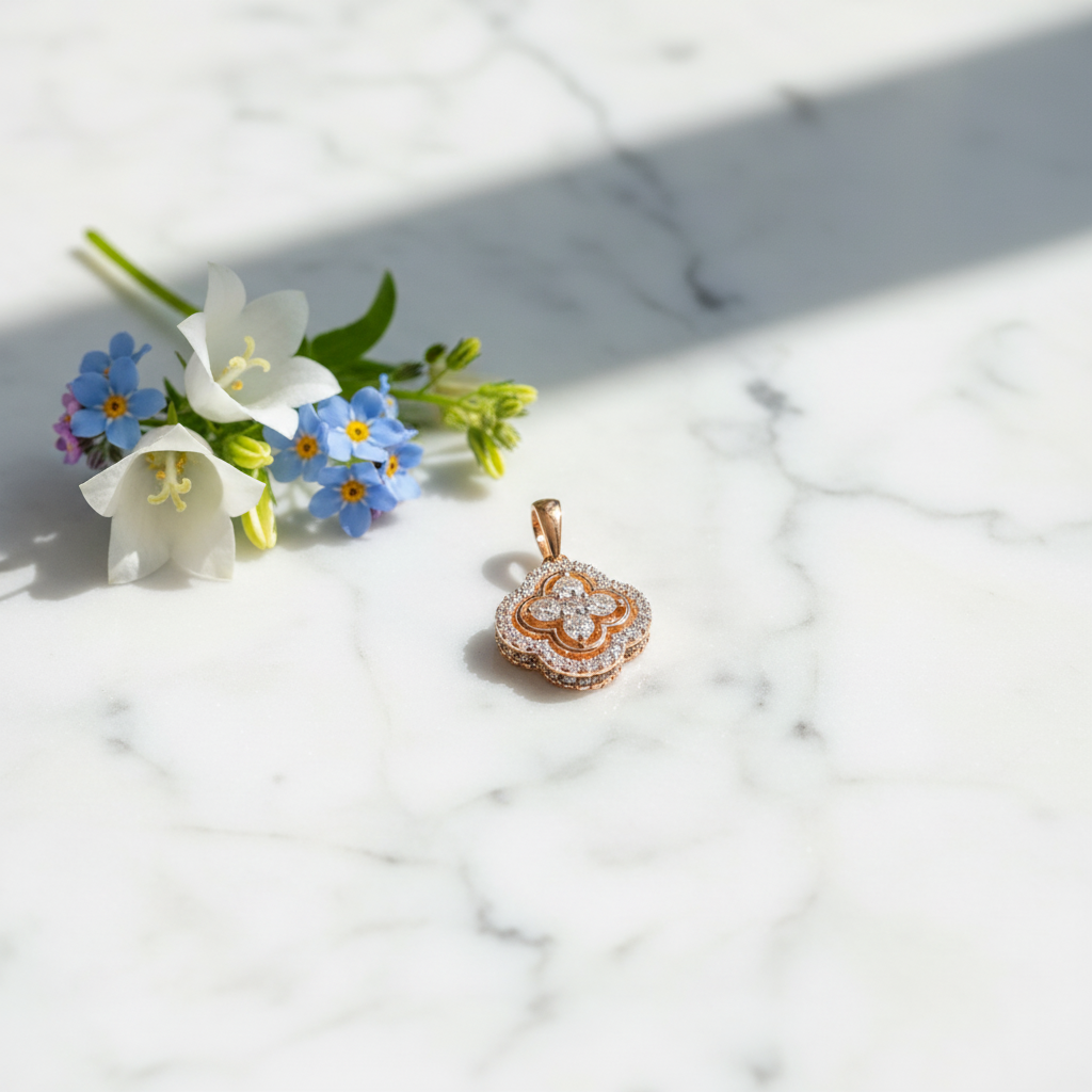 Sparkling Clover Gold Pendant